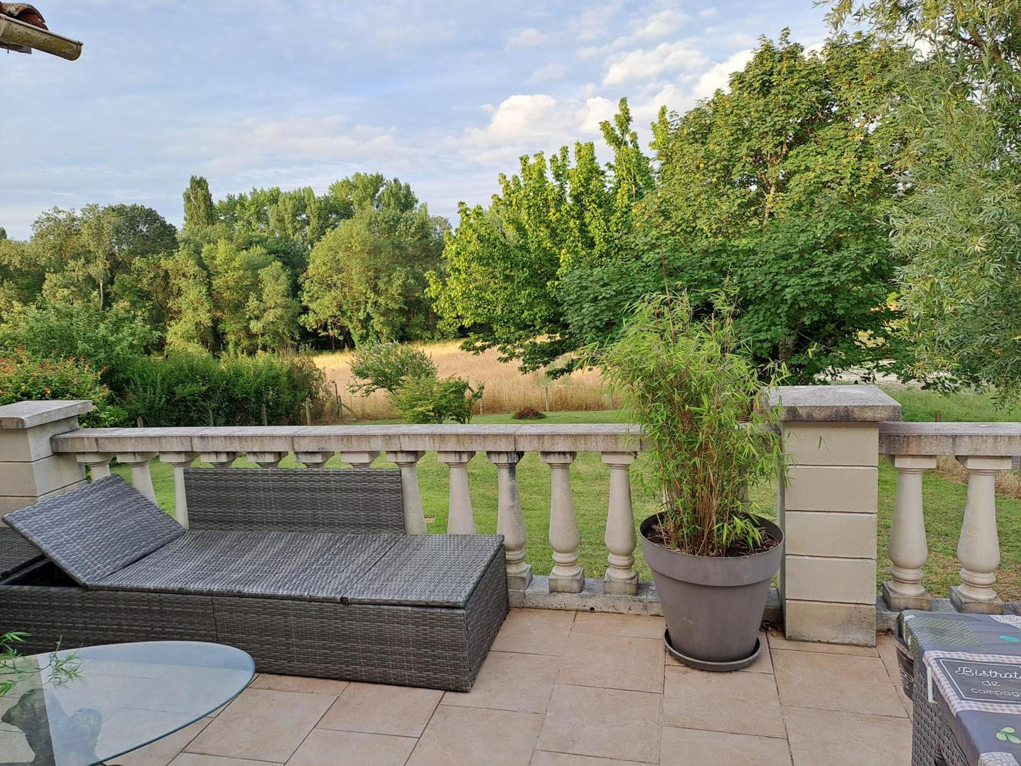 Champagnac  L'Ile Verte Chambre Avec Salle De Bain Privee מראה חיצוני תמונה