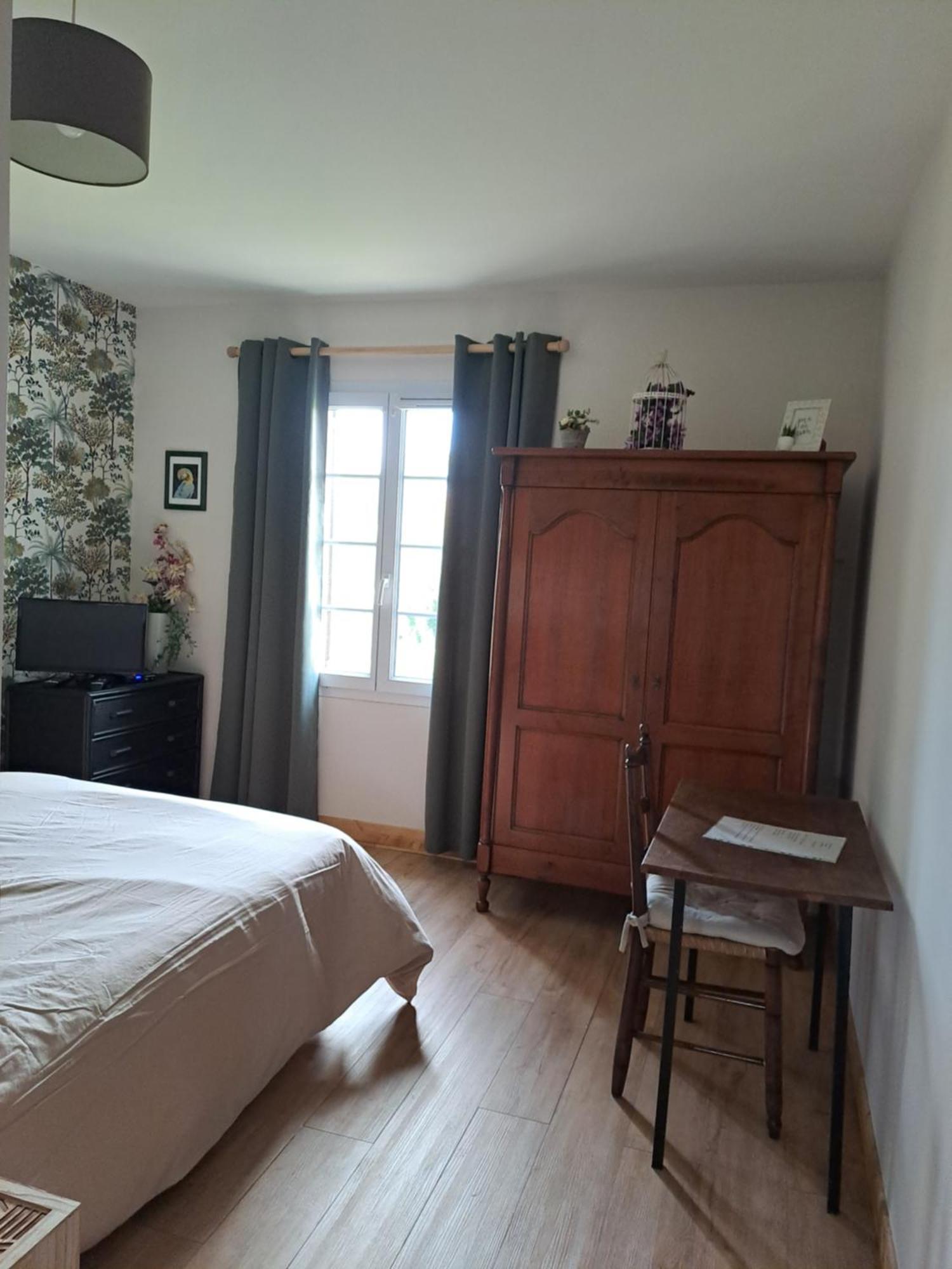 Champagnac  L'Ile Verte Chambre Avec Salle De Bain Privee מראה חיצוני תמונה